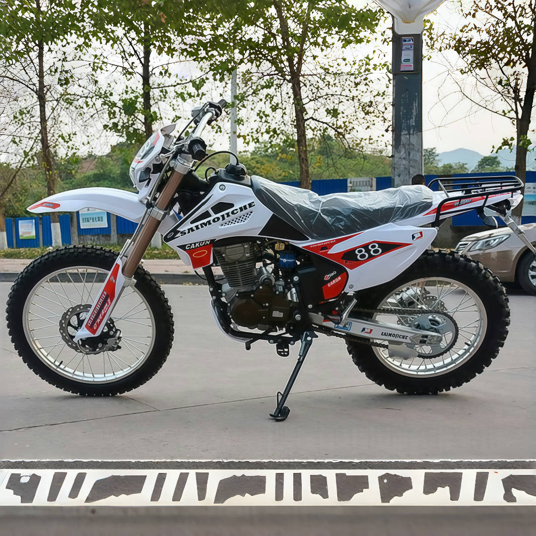 Factory direct sales of brand-new 250cc off-road motorcycles, National IV electronic fuel injection emission compatible water-cooled off-road racing cars, K8 mountaineering and off-road leisure commuter vehicles