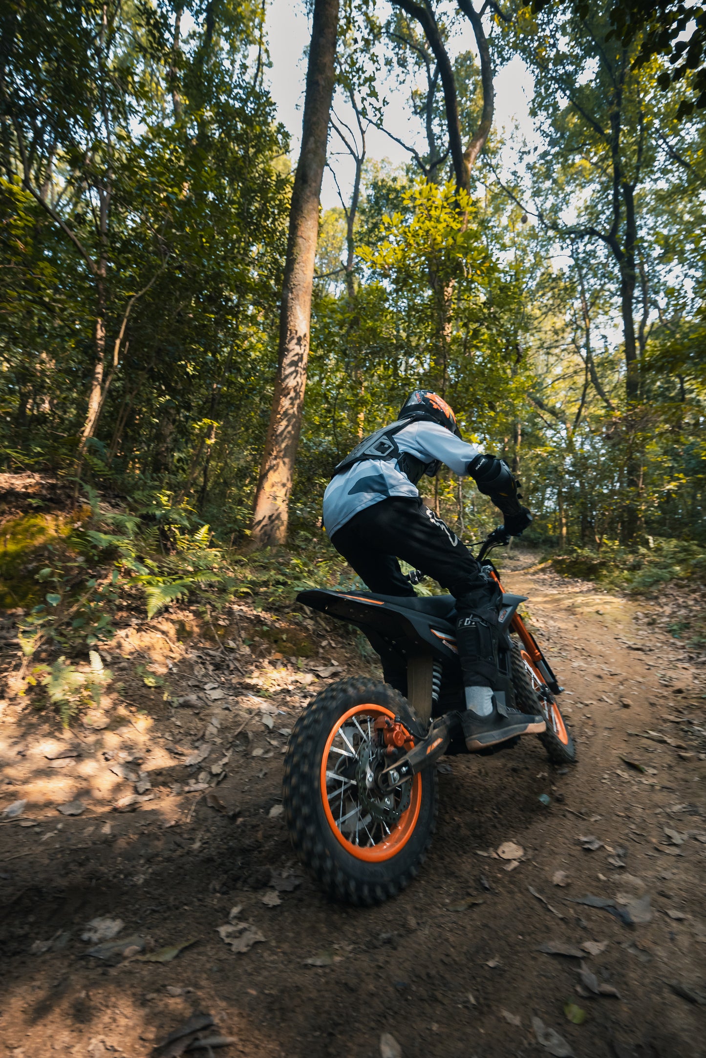 VankeHui，two-wheel electric motorcycles, 72V 6000W 25AH，Electric mobility scooter, unisex electric vehicle, long range, front and rear oil disc brakes