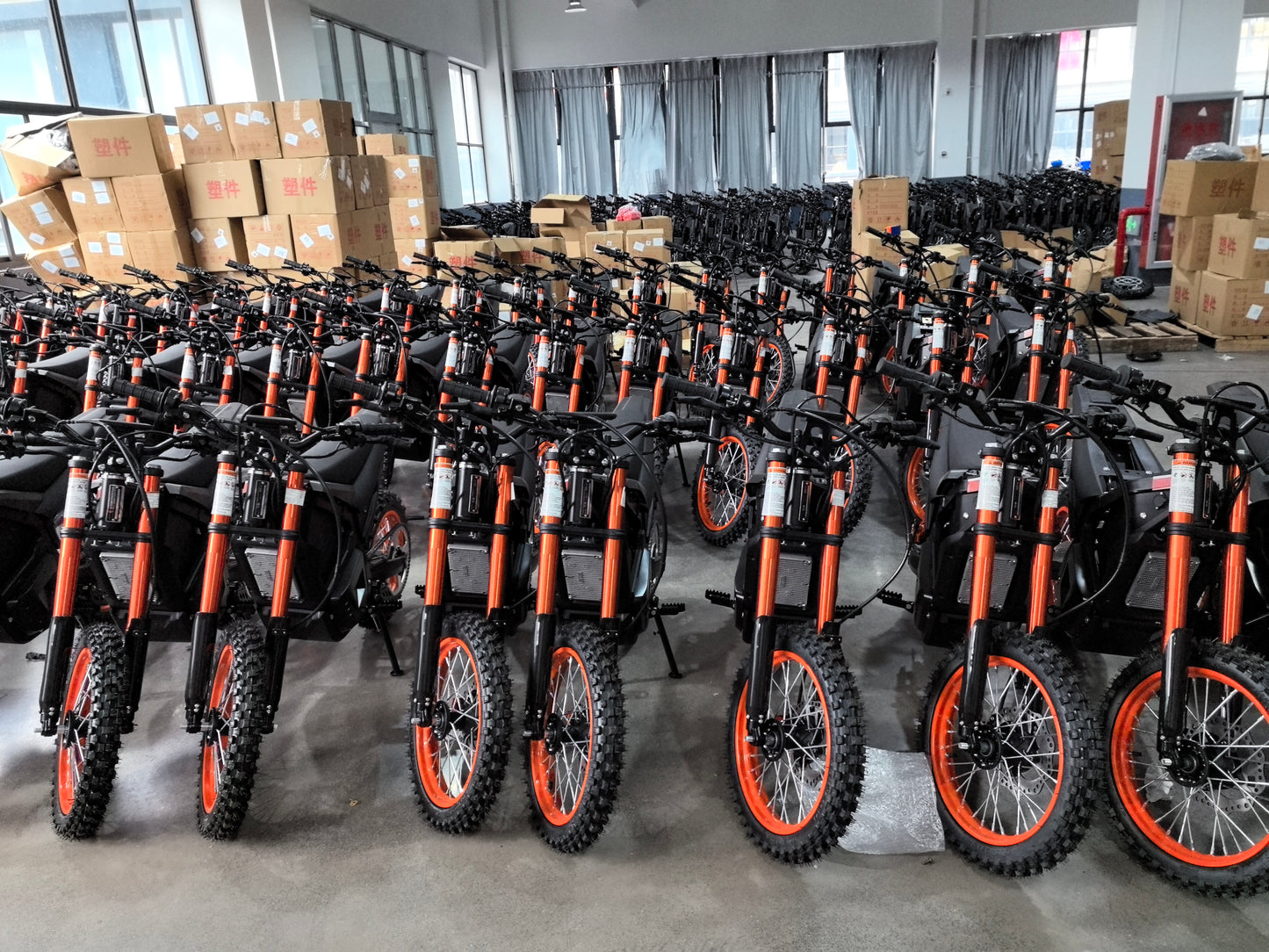VankeHui，Factory electric vehicles, global supply，two-wheel electric motorcycles, 72V 6000W 25AH，Electric mobility scooter, unisex electric vehicle, long range, front and rear oil disc brakes