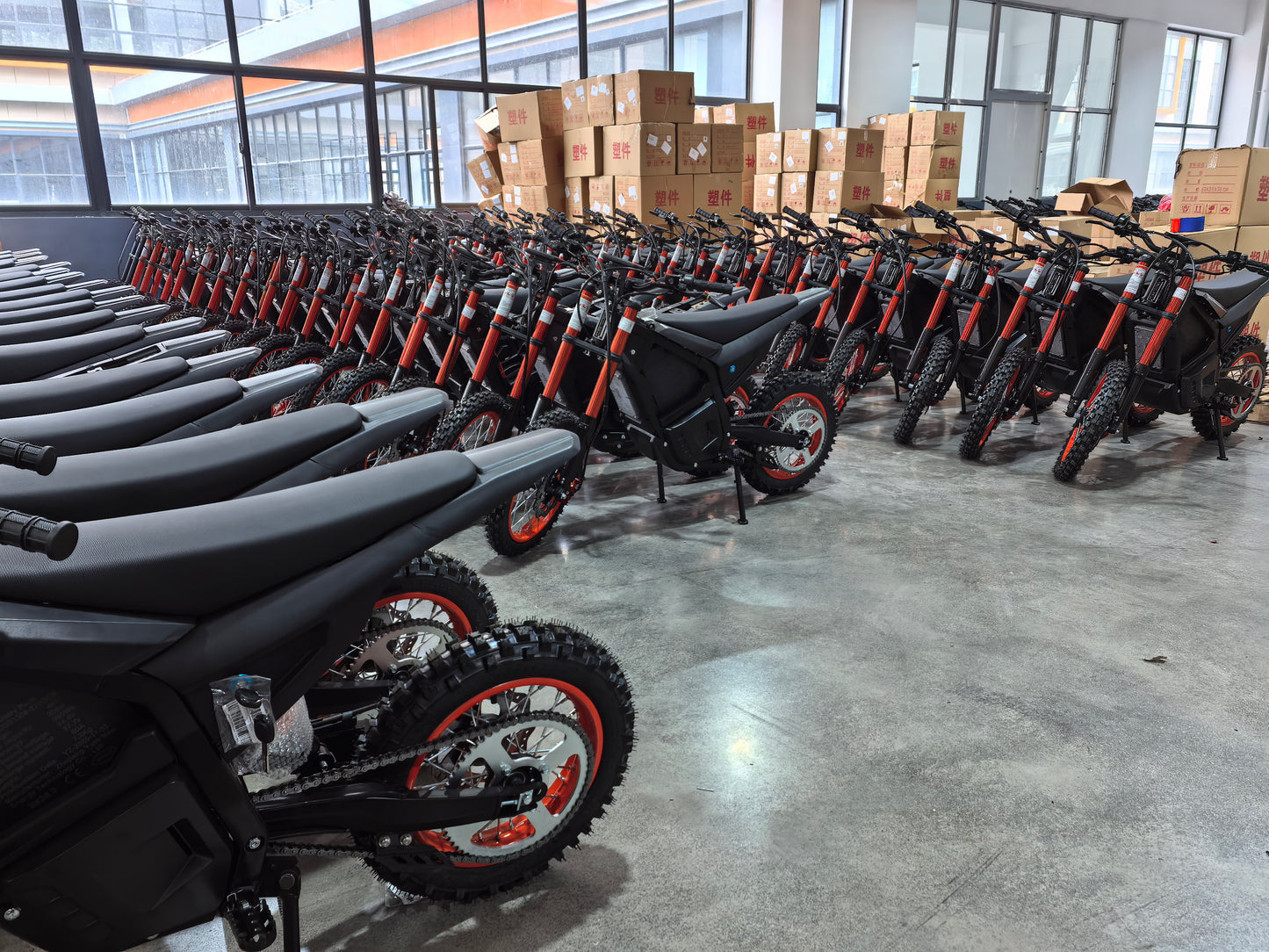 VankeHui，Factory electric vehicles, global supply，two-wheel electric motorcycles, 72V 6000W 25AH，Electric mobility scooter, unisex electric vehicle, long range, front and rear oil disc brakes